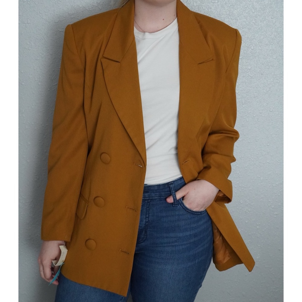 VINTAGE and NWT 1980’s Career Blazer
